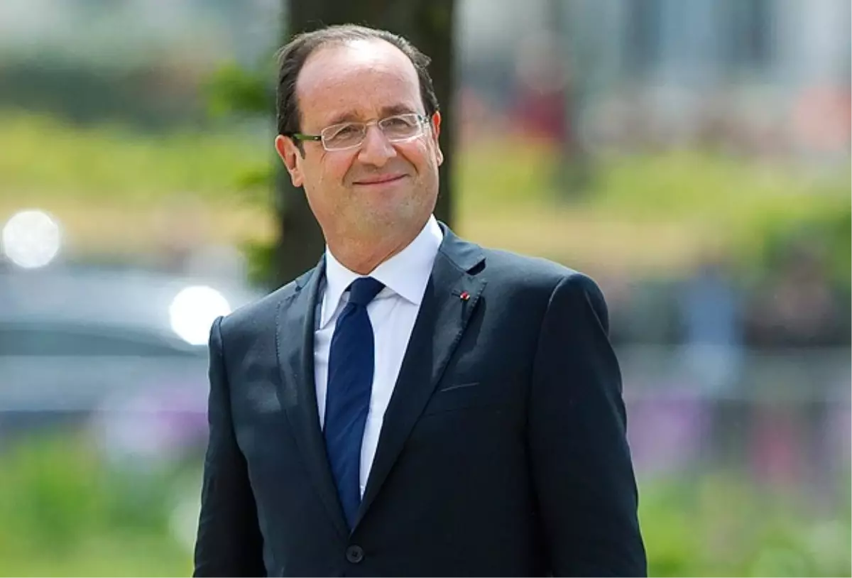 Fransa Cumhurbaşkanı Hollande İstanbul\'a Gitti