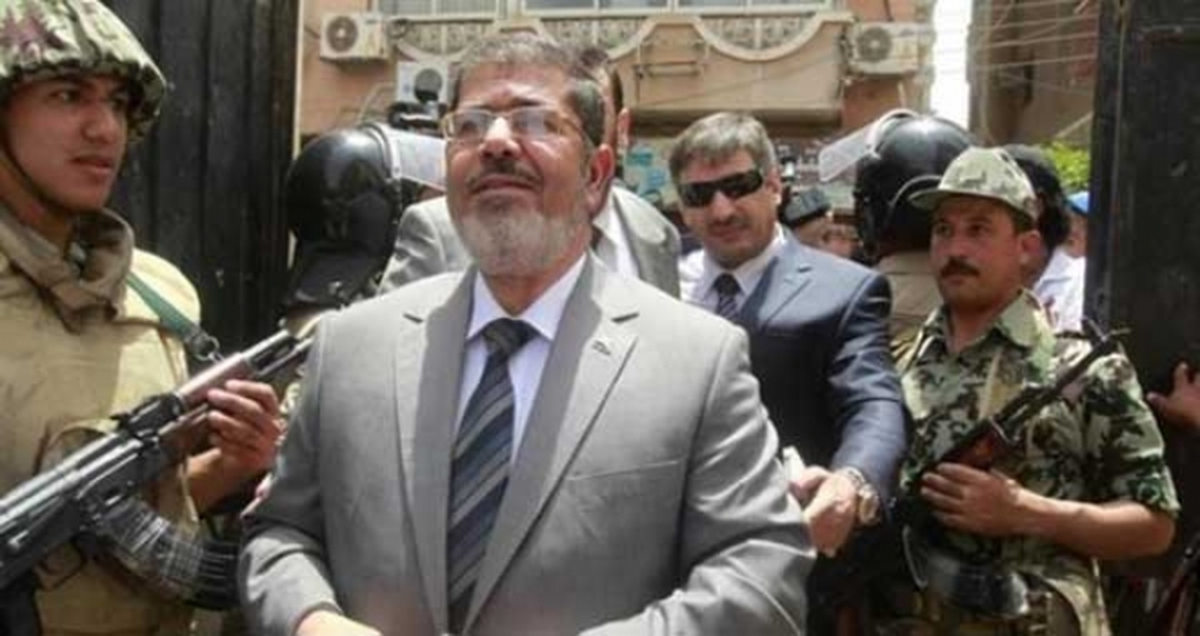 Mursi Hakim Karşısında