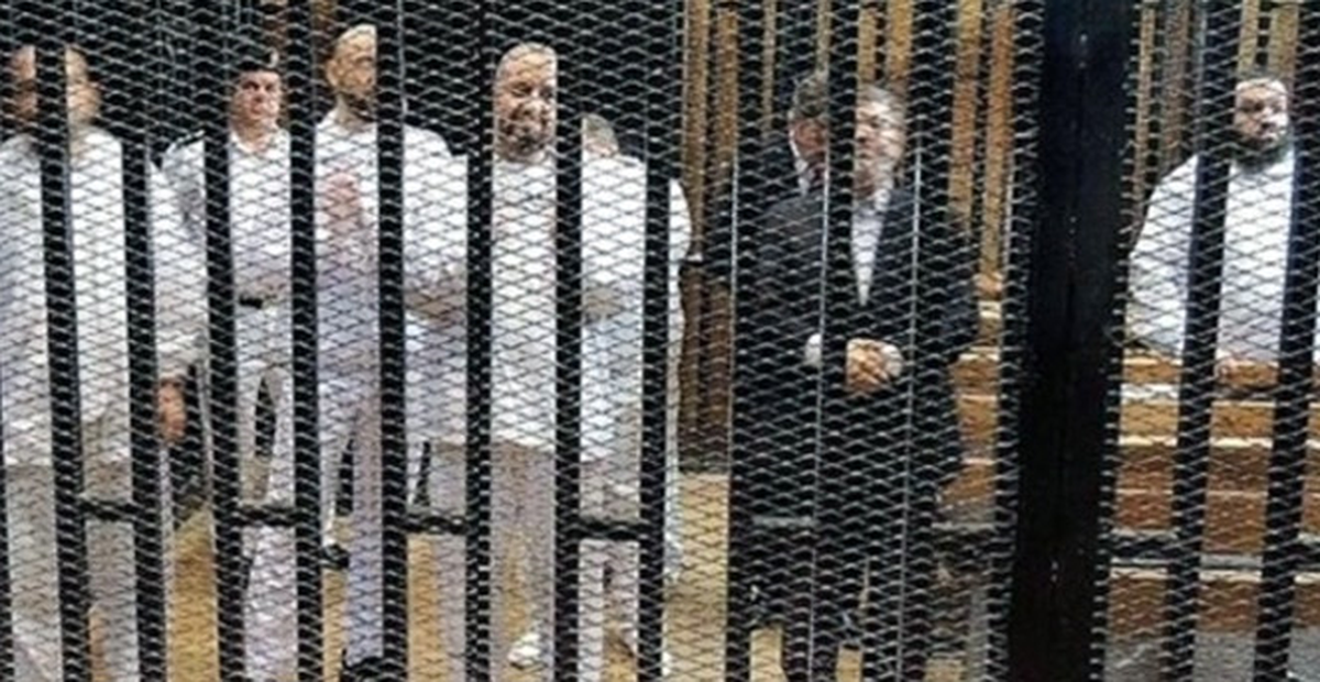 Mursi Yeniden Hakim Karşısında