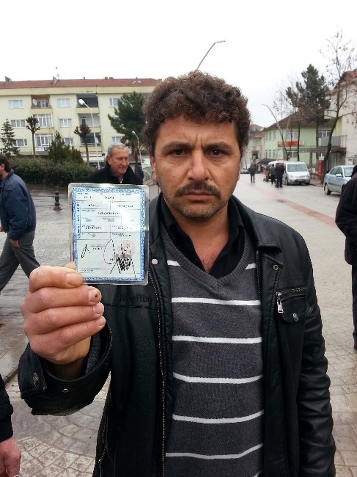 Nüfusta Kaydı Çıkmayan 30 Kişi Kaymakamla Görüşmek İstedi