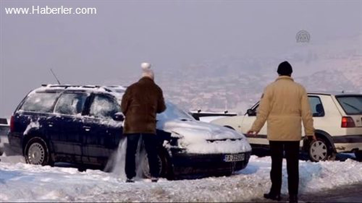 Balkanlar, kar yağışı ve soğuk havanın etkisi altında -