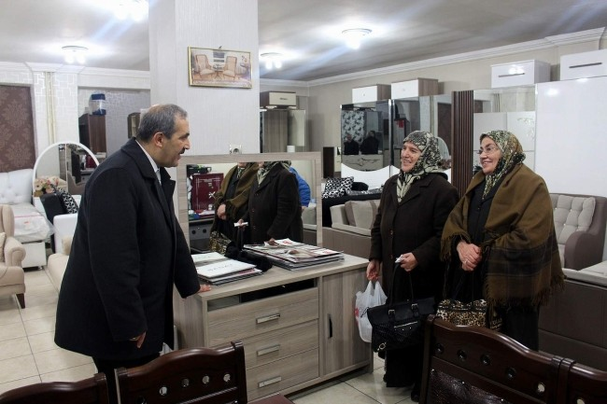 Başkan Ürgüp, Esnaf Ziyaretlerinde Yeni Dönemin Projelerini Anlatıyor