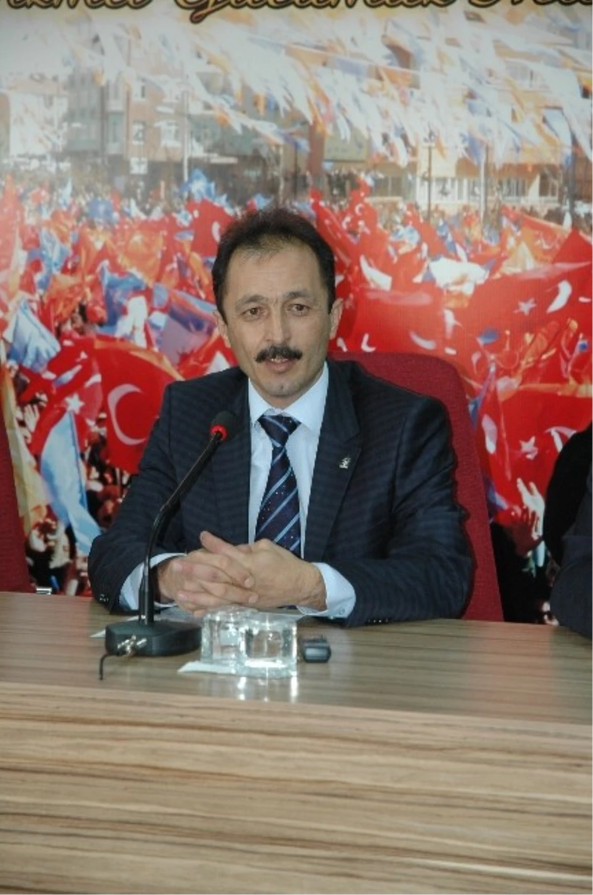 Karaman\'da Ak Parti, Belde Belediye Başkan Adaylarını Açıkladı