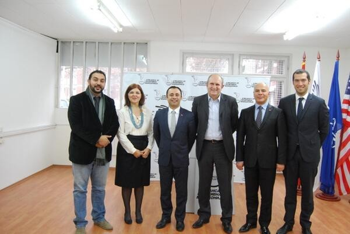 Makedonya Cumhurbaşkanı Adayından Destek Talebi