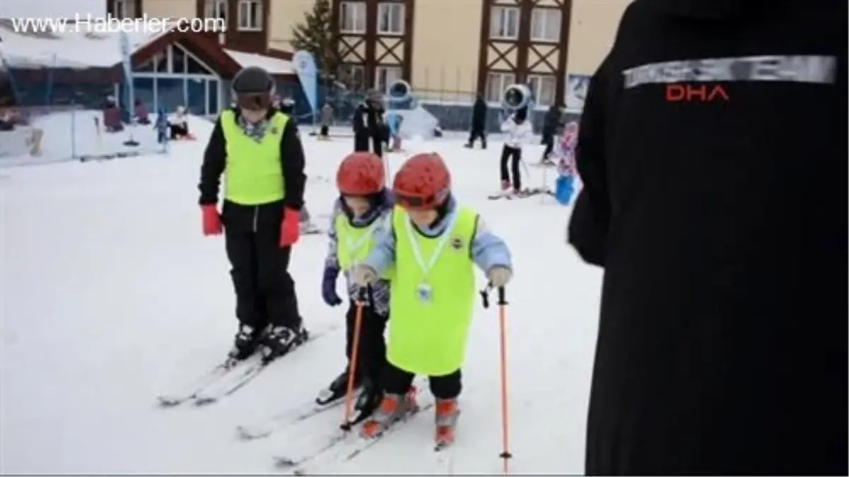 Sömestr Tatilinde Palandöken Cıvıl Cıvıl