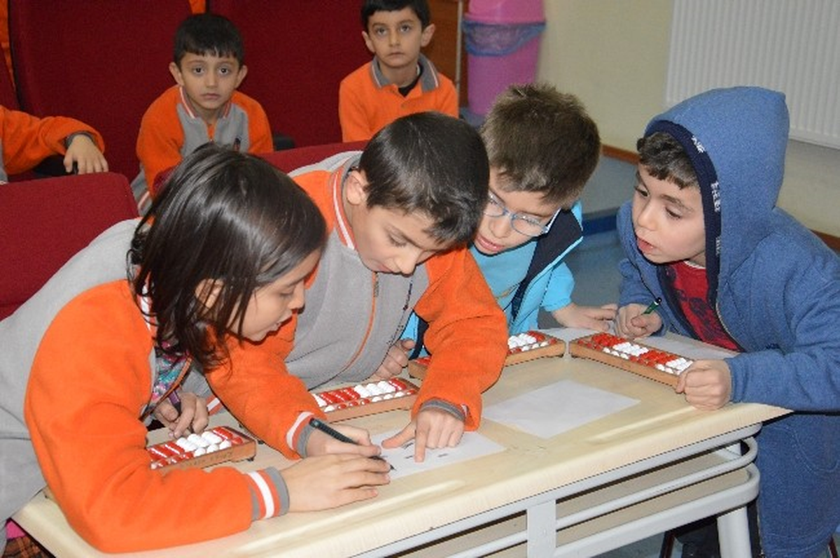 Sultan Alparslan Koleji Öğrencilere Mental Aritmetik Yarışması Düzenledi