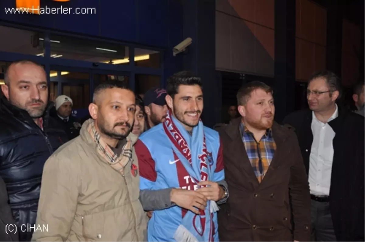 Trabzonspor, Özer Hurmacı Transferini Borsaya Bildirdi