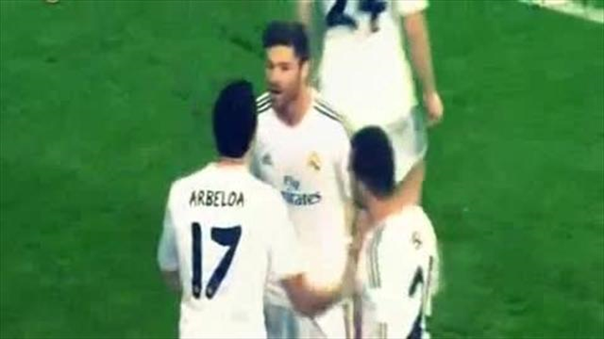 Xabi Alonso ve Arbeloa Saha İçinde Tartıştı