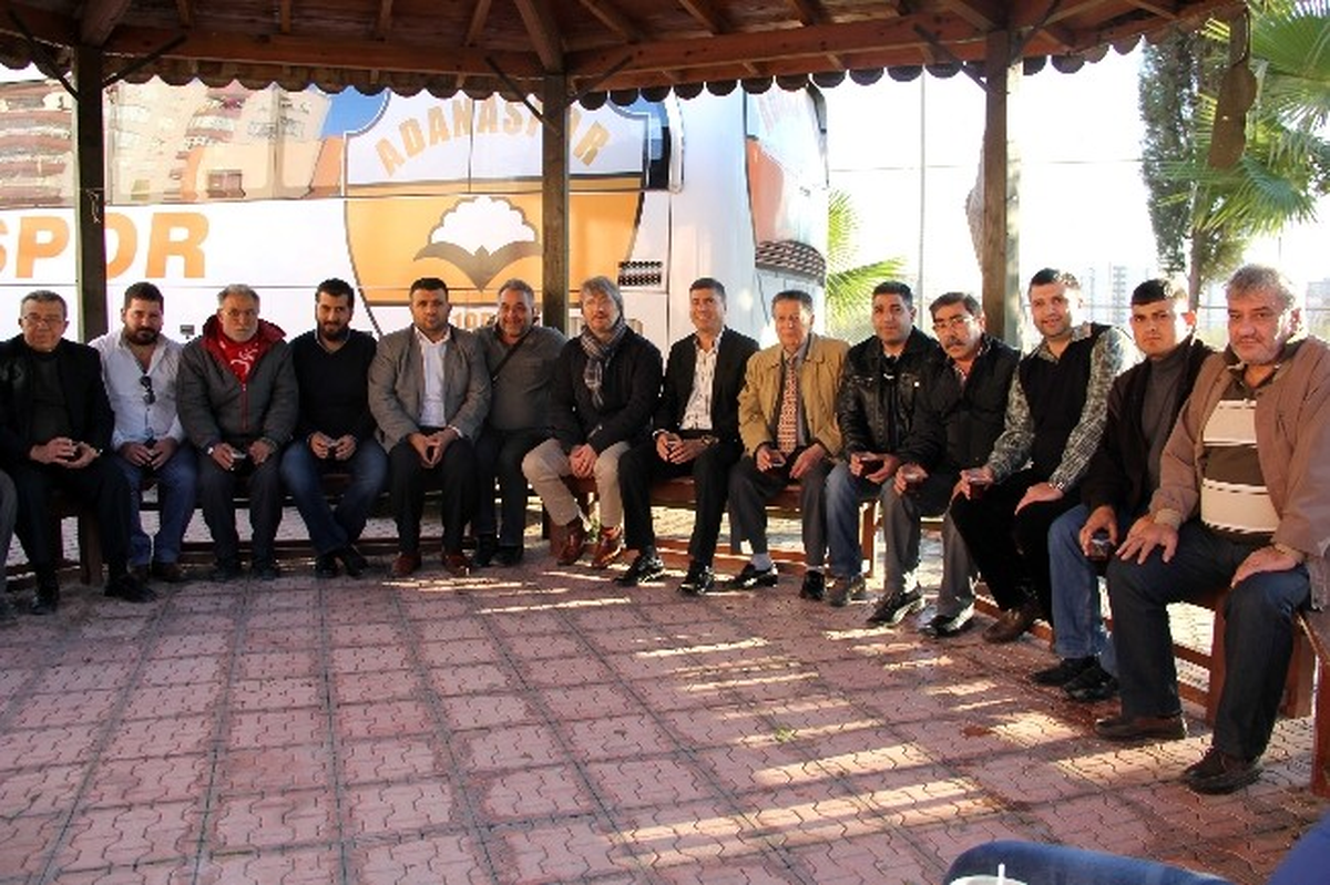 Adanaspor\'da Taraftar Başkanla Görüştü Bilet Fiyatları Düştü