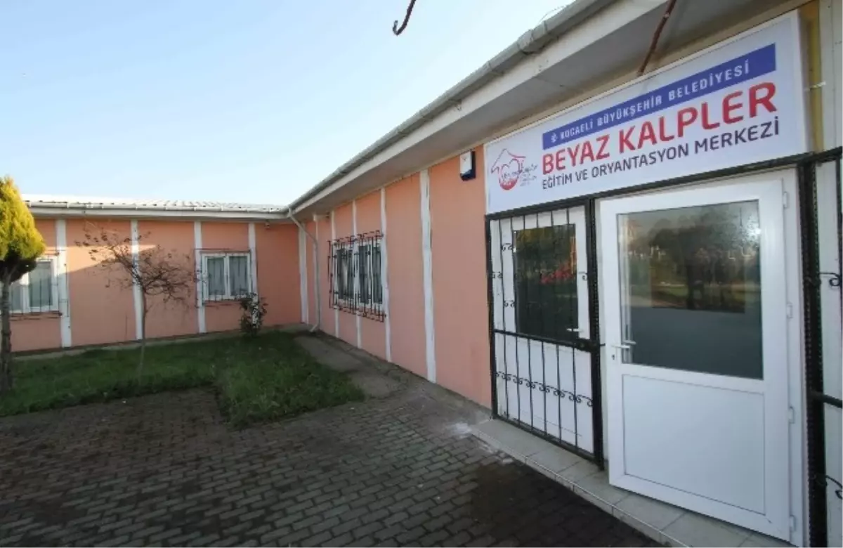 Beyaz Kalpler Eğitim ve Oryantasyon Merkezi\'nde Hazırlıklar Sürüyor