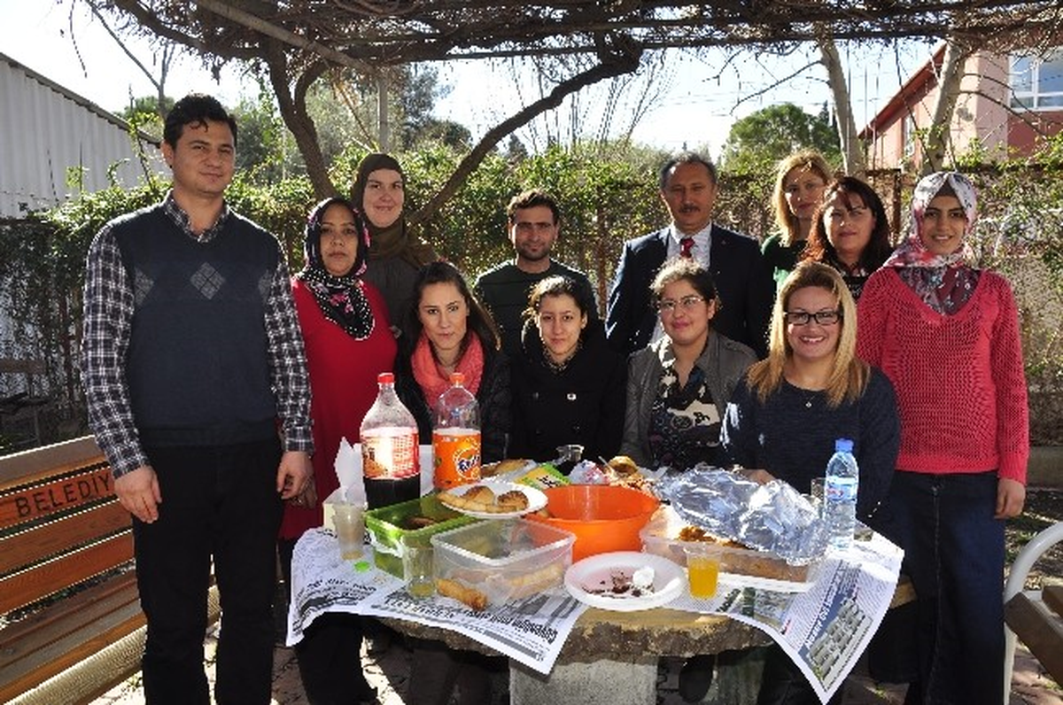 Torbalı\'da Bilgisayar Kursu Öğrencileri Mezuniyeti Kutladı