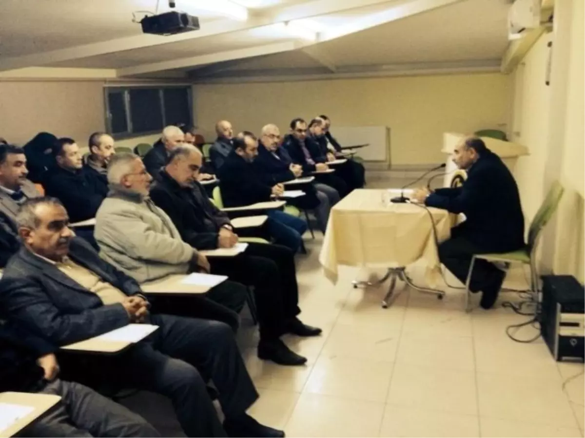 Birlik Vakfı Erzincan Şubesi Konferanslarına Devam Ediyor