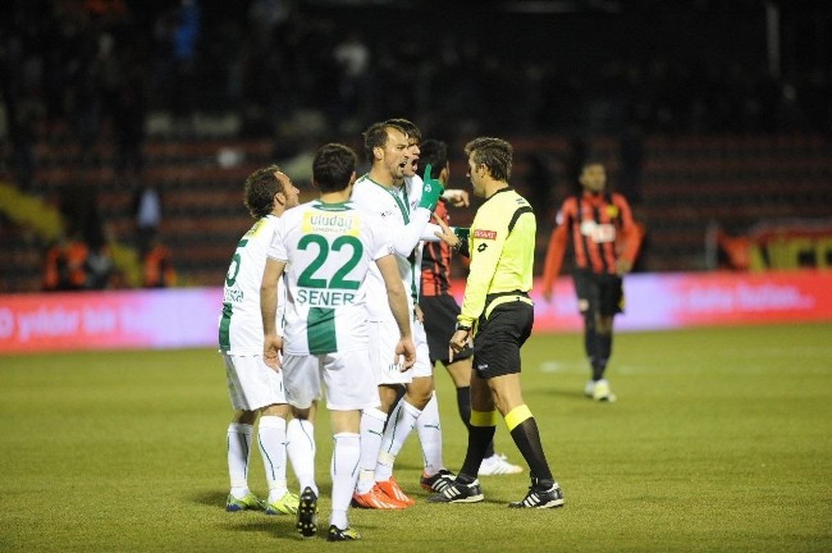 Bursaspor\'un 12 Maçlık Serisi Bozuldu