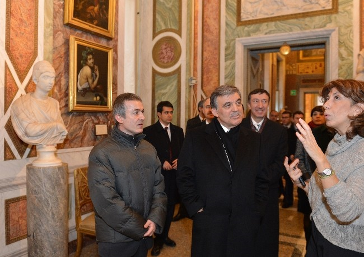 Cumhurbaşkanı Gül Villa Borghese Müzesini Ziyaret Etti