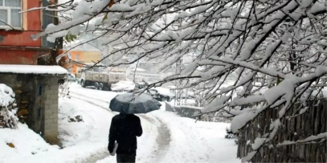 Doğu\'da 186 Köy 45 Mezrayla Ulaşım Sağlanamıyor