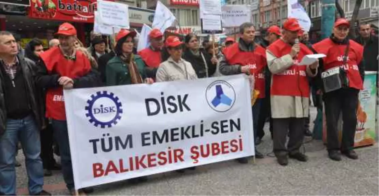 Emeklilerden Maaş Protestosu