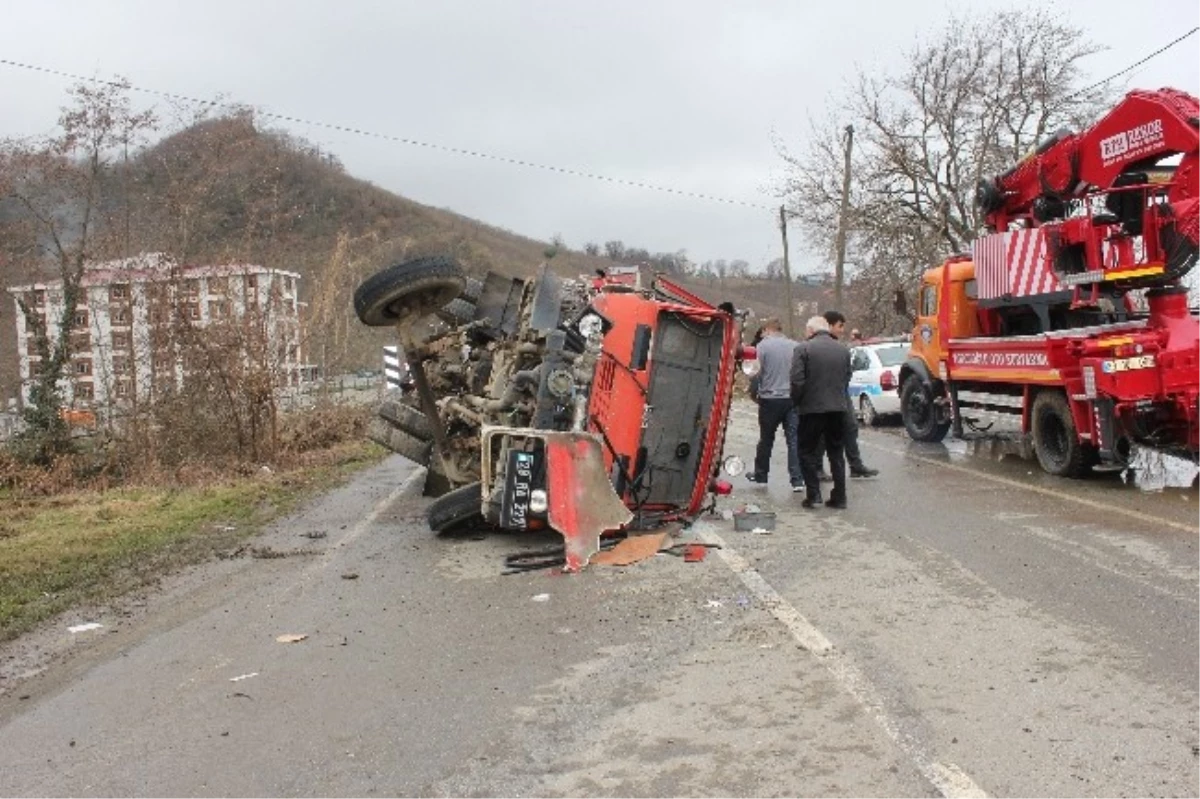 Giresun\'da Trafik Kazası: 4 Yaralı