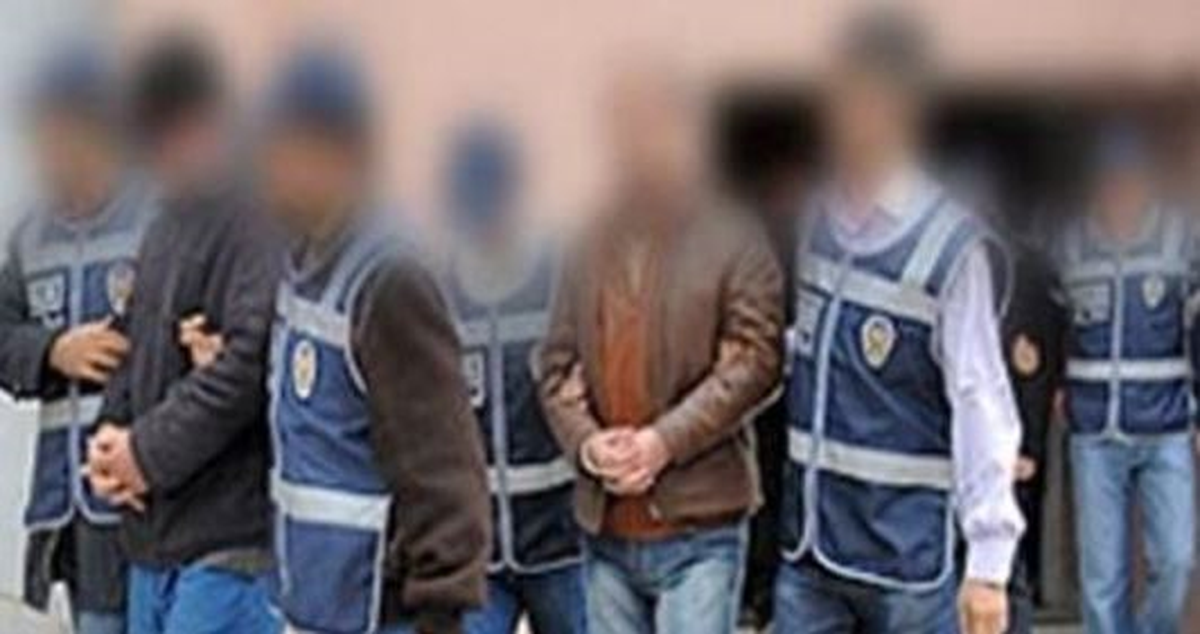 Hırsızlık Zanlıları Suçüstü Yakalandı