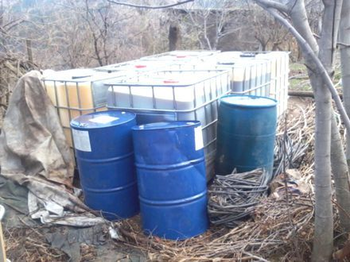 Kozan\'da 4 Bin 300 Litre Kaçak Mazot Ele Geçirildi