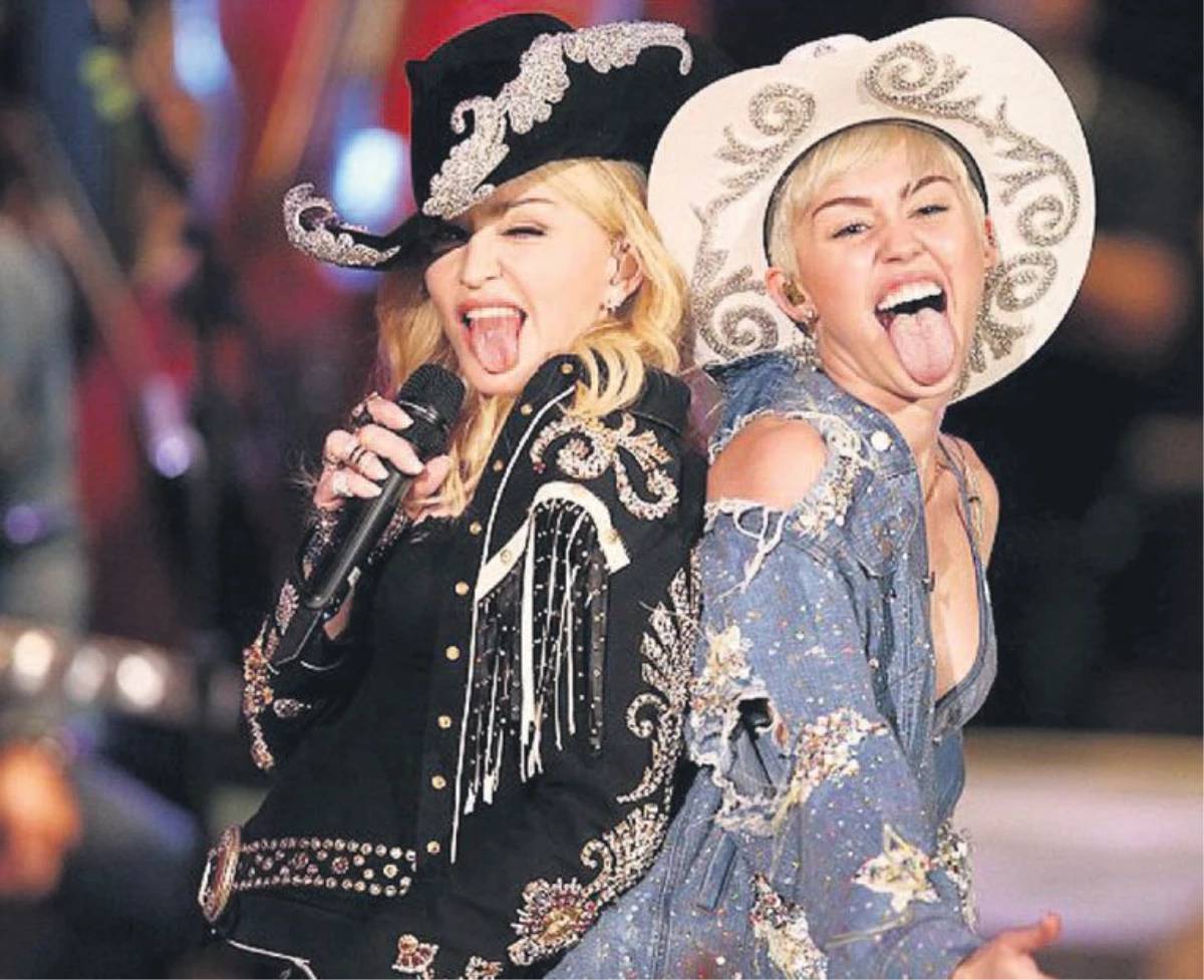 Madonna\'nın Kanatları Miley\'yi Sardı