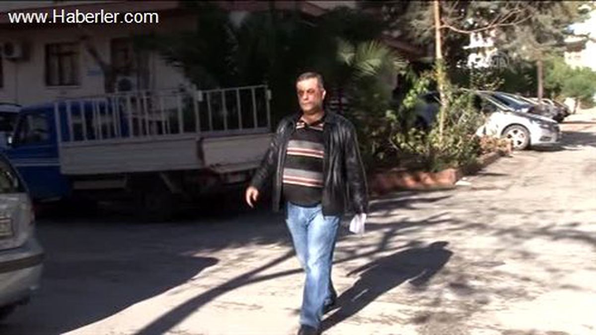 Polis Yakalamaktan, O Gözaltına Alınmaktan Bıktı