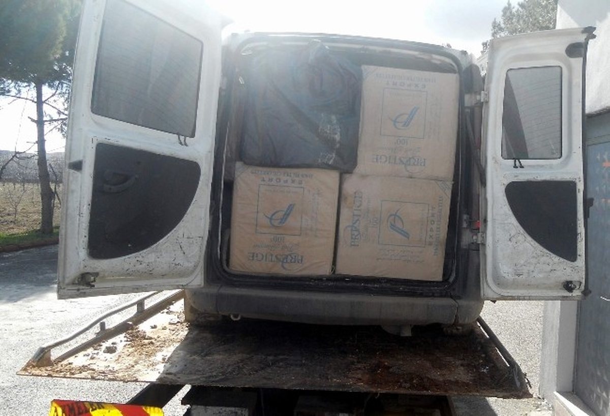 17 Bin Paket Kaçak Sigara Yakaladı