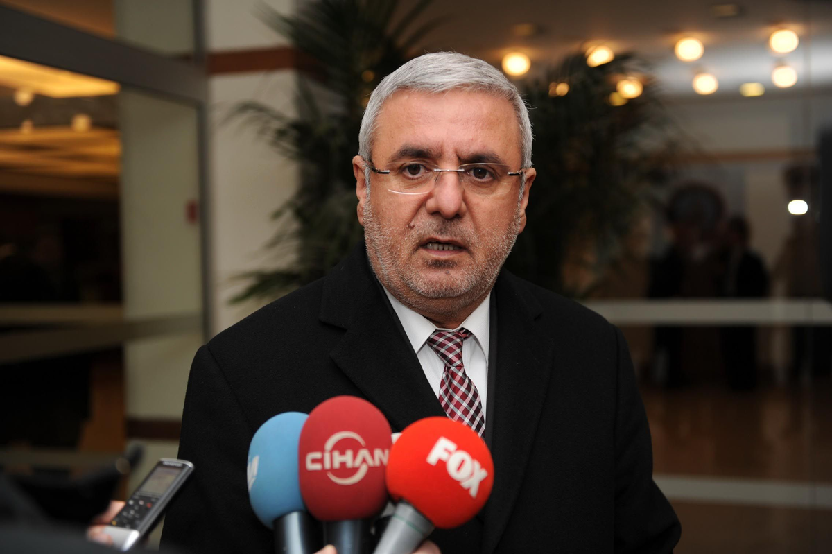 AK Parti\'li Metiner: Öcalan, Türkiye\'nin Demokratikleşmesine Katkı Sağlıyor, Anlamlı Şeyler...