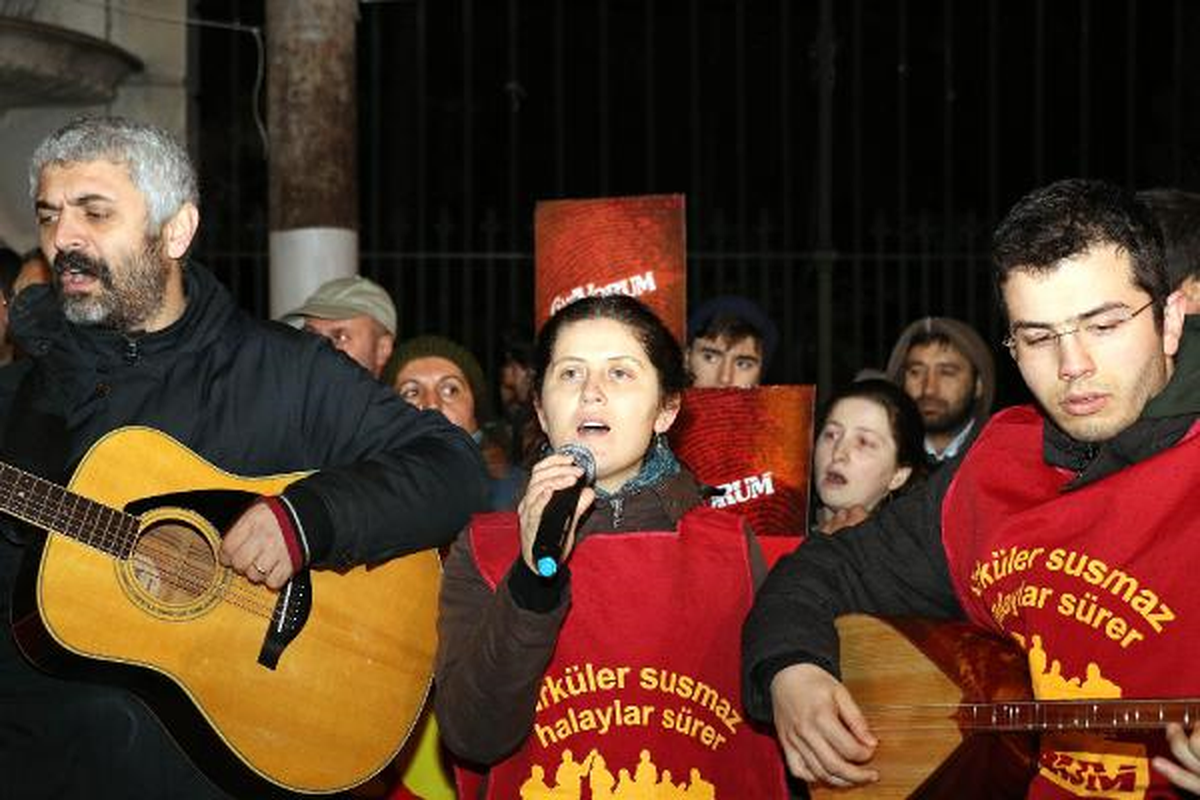 Albümlerini Galatasaray Meydanı\'nda Tanıttılar