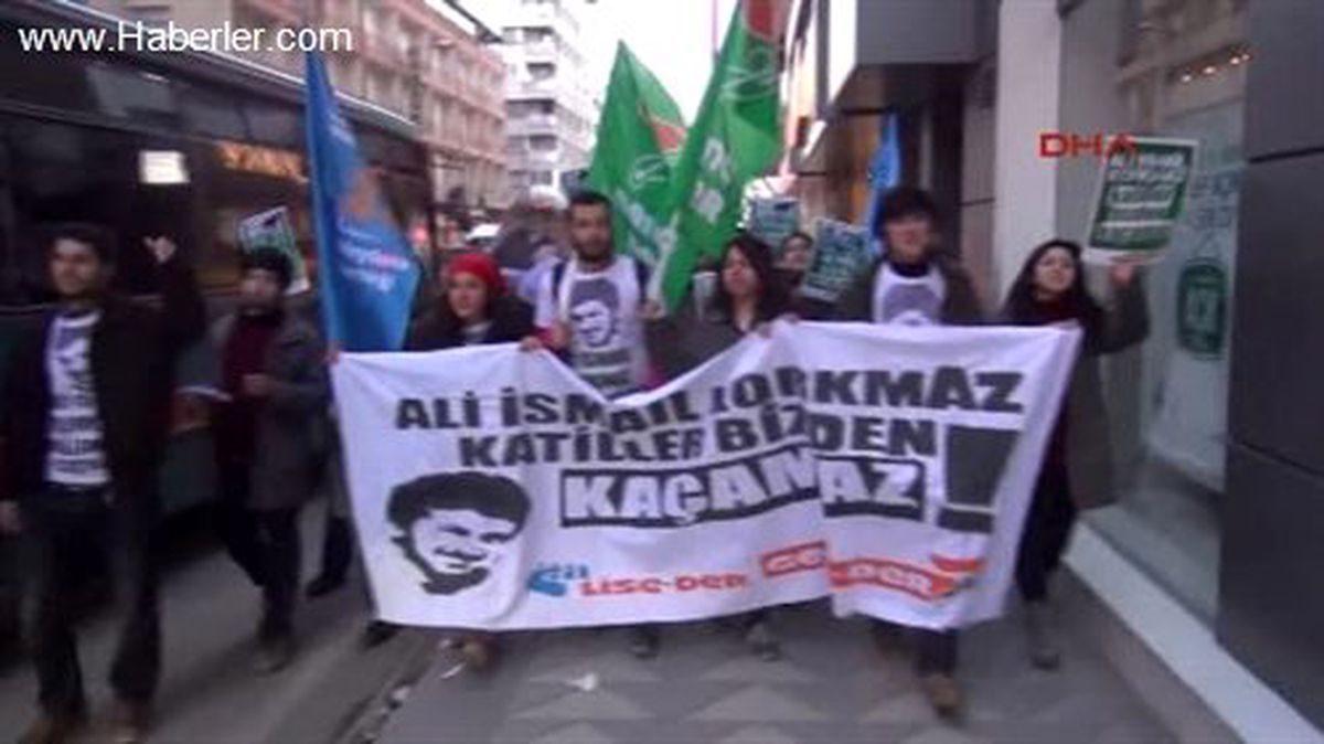 Ali İsmail\'in Saldırıya Uğradığı Yere Karanfil Bıraktılar