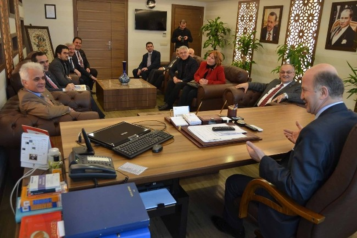 CHP ve AK Parti\'den Seçim Dostluğu Mesajı
