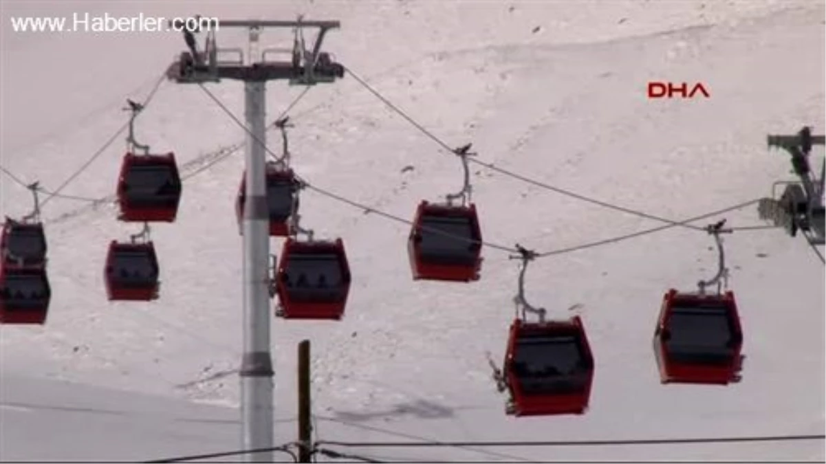Erciyes Dağı, Yarıyıl Tatilinde Kayakseverlerin Akınına Uğradı