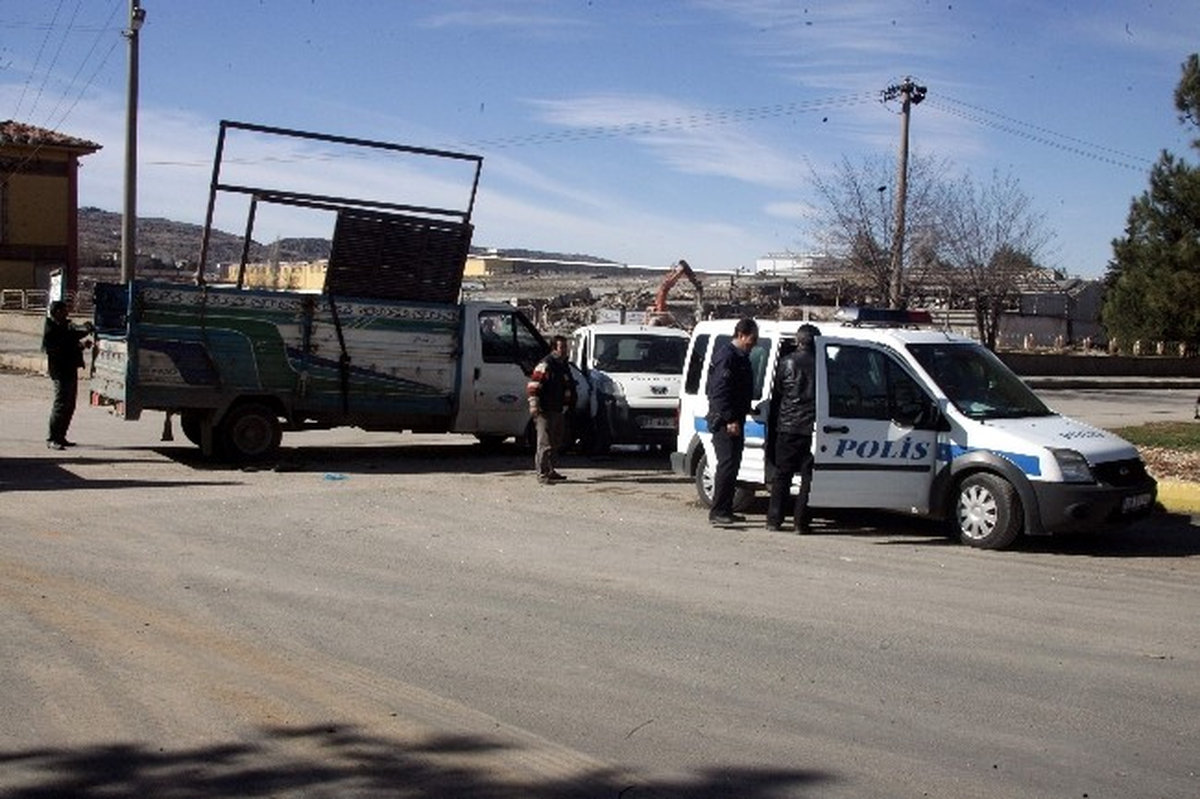 Gaziantep\'te Trafik Kazası: 4 Yaralı