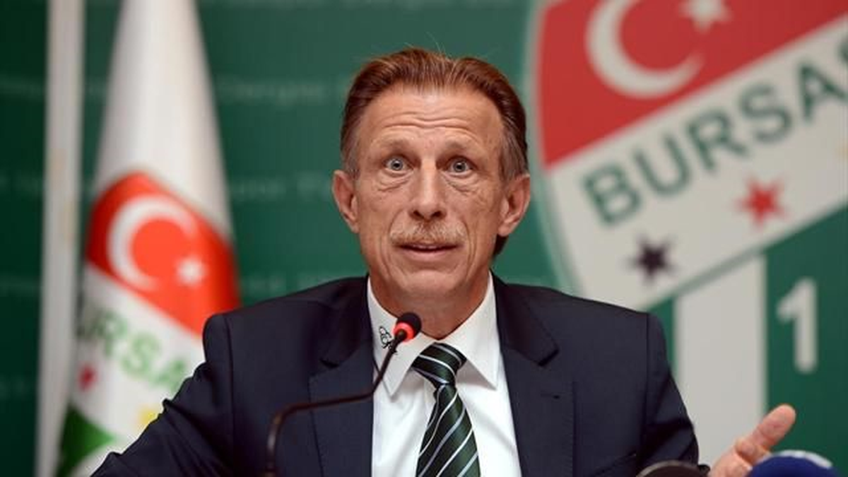 Görüntülü) 2- Bursaspor Teknik Direktörü Daum: "İstanbul\'a Galibiyet İçin Gidiyoruz"