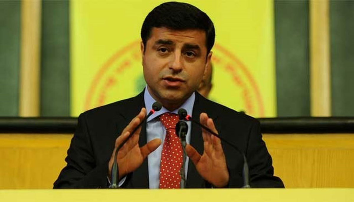 Görüntülü) Demirtaş: 30 Mart Seçimlerinde Başbakanın Biletini Keseceğiz (3)