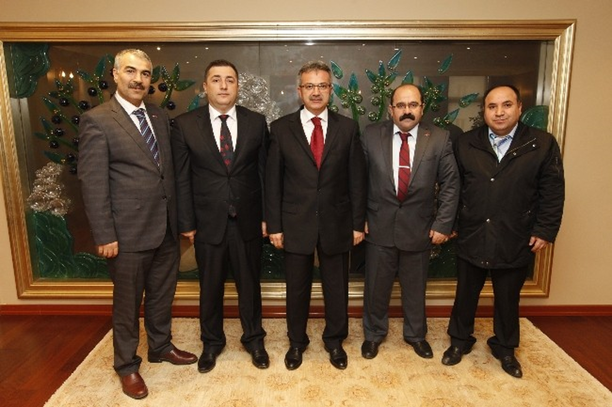 Hizmet İş Başkan Köşker\'i Ziyaret Etti