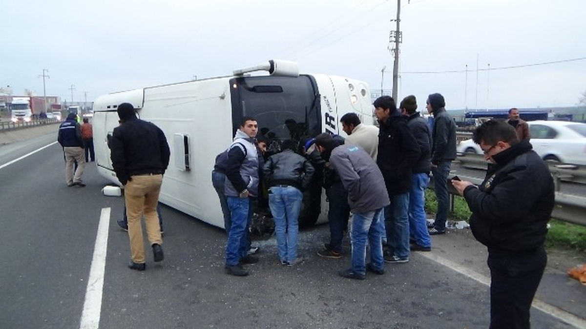 İşçi Otobüsü Devrildi: 1 Yaralı
