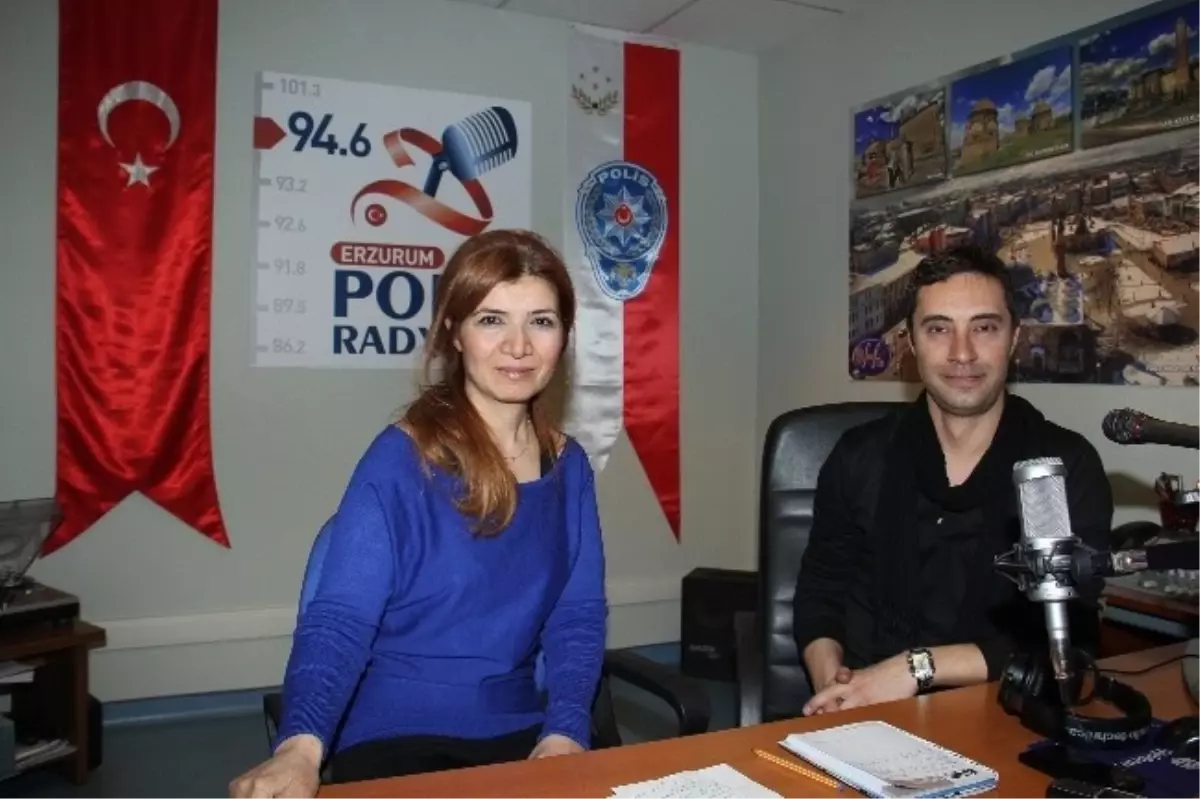 Polis Radyosu Konuklarıyla Yine İlgi Odağı Oldu