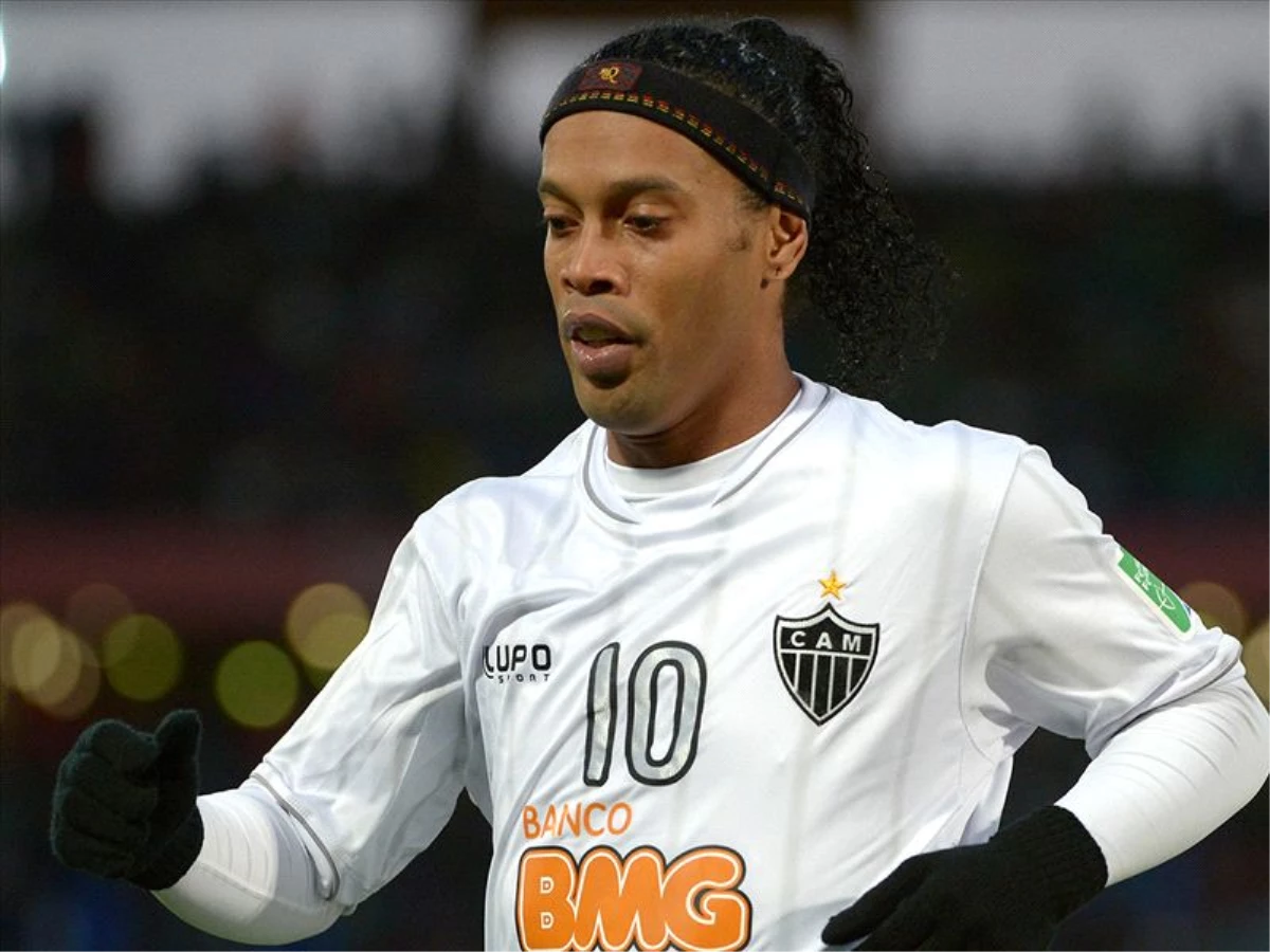 Ronaldinho\'da Flaş Gelişme