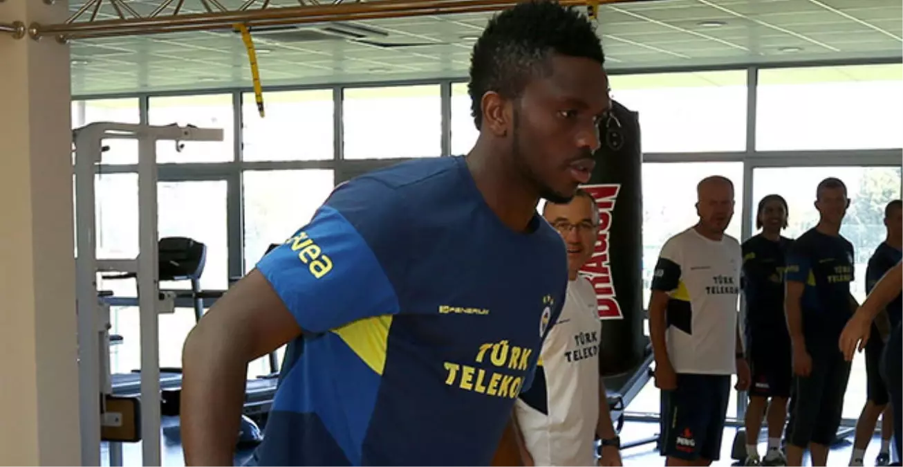 Yobo, Dünya Kupası'nda Oynamak İçin Fenerbahçe'den Ayrıldı