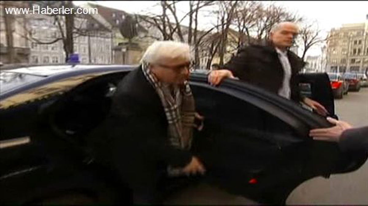 50\'nci Münih Güvenlik Konferansı\'nda Kerry ile Merkel Görüştü
