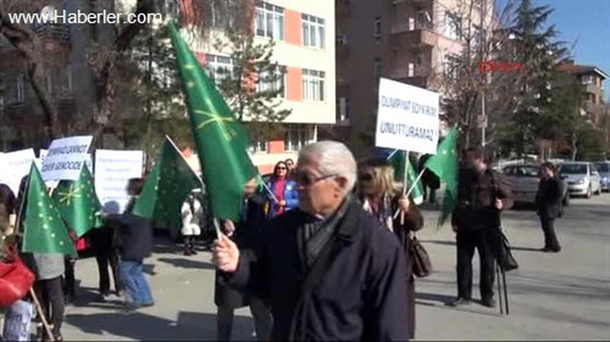 Çerkesler, 2014 Kış Olimpiyatları\'nın Sochi\'de Yapılmasını Protesto Etti