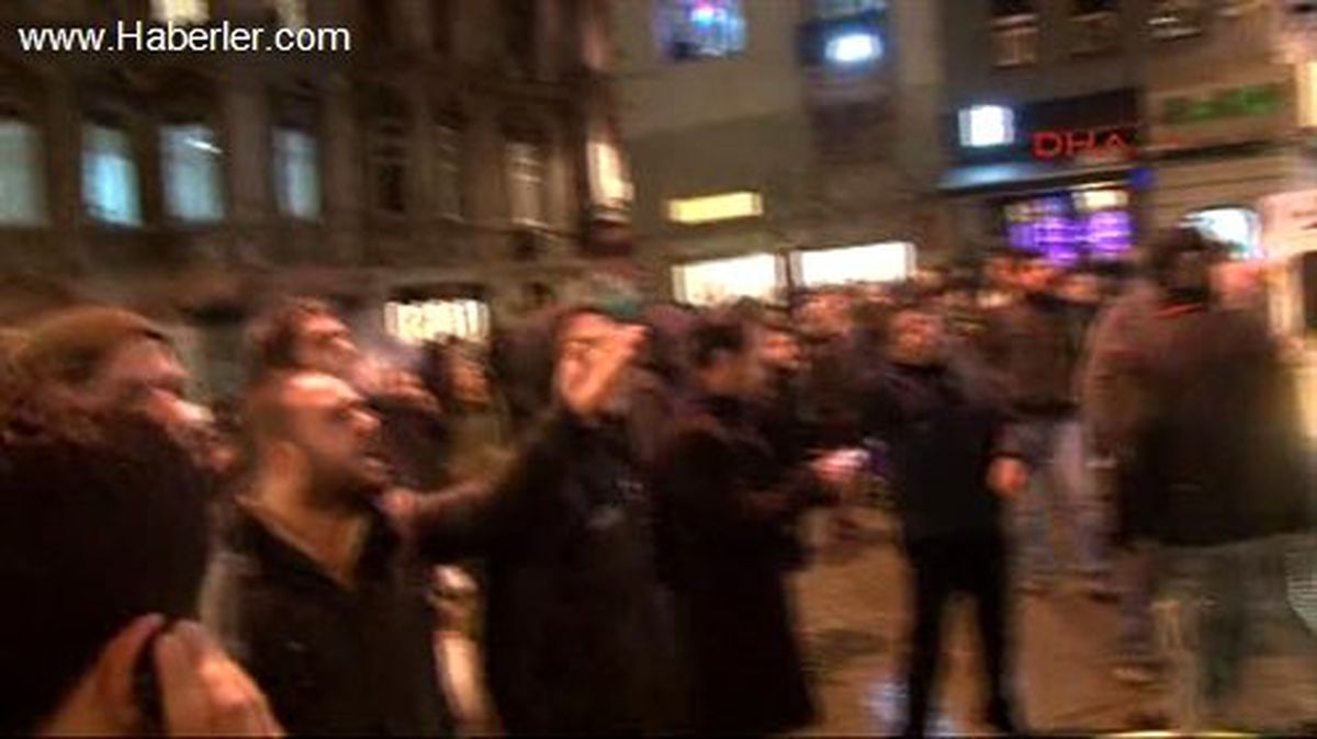 İstiklal\'de Polis Müdahalesi