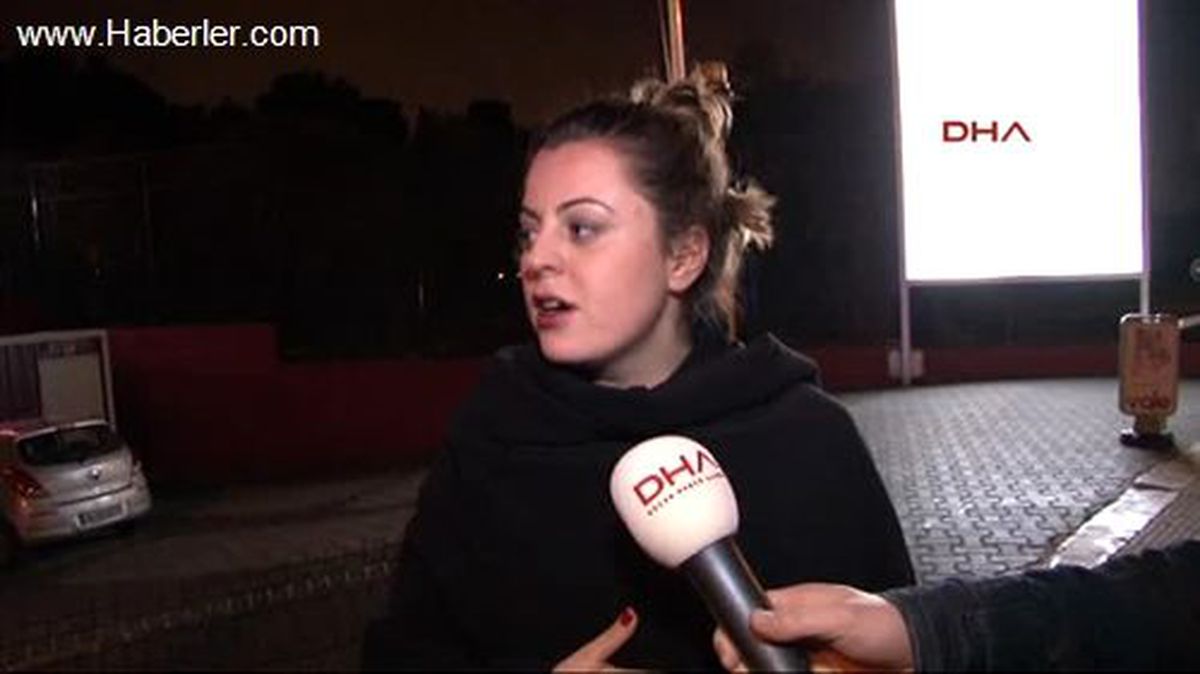 Kadıköy\'de Bir Müzikholde İki Kişi Arasında Tartışma Çıktı.