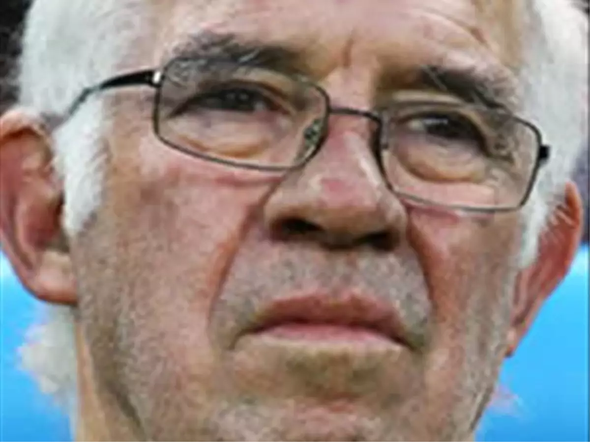 Luis Aragones Vefat Etti