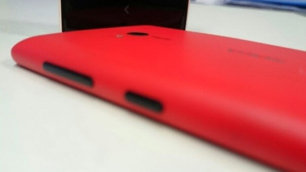 Nokia X\'ten Şaşırtan Haberler