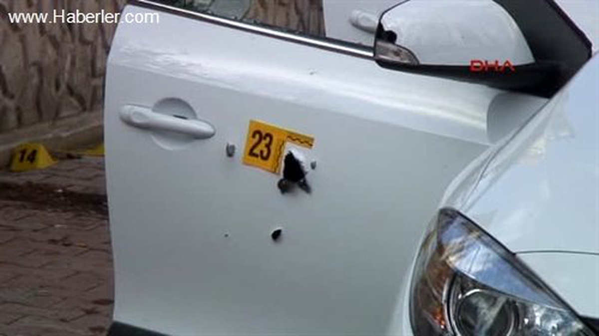 Otomobilinde Kalaşnikof Silahla Öldürüldü