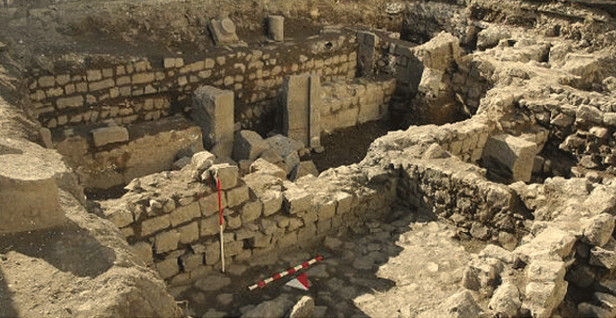 16 Asırlık Kilise Müştemilatı Üzerine Türbe Yapıldı