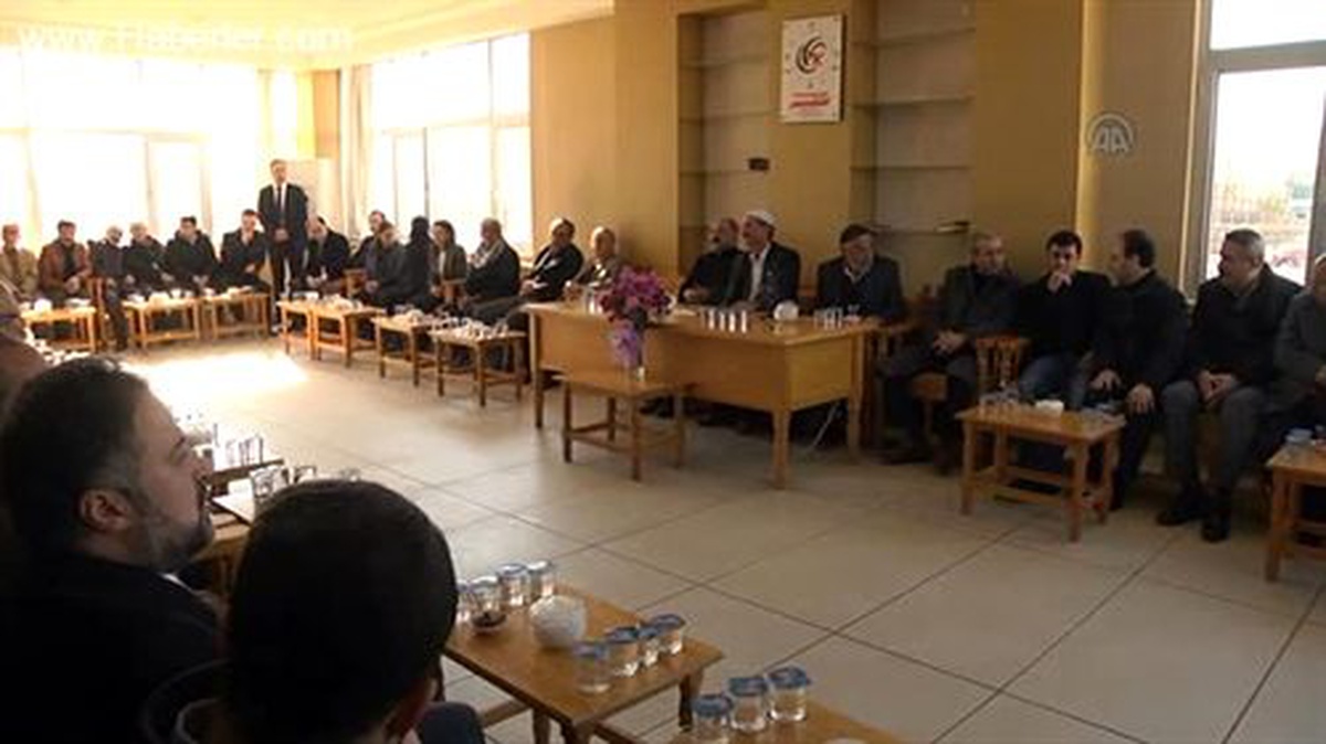 Bakan Eker, Baydemir\'e taziye ziyaretinde bulundu -