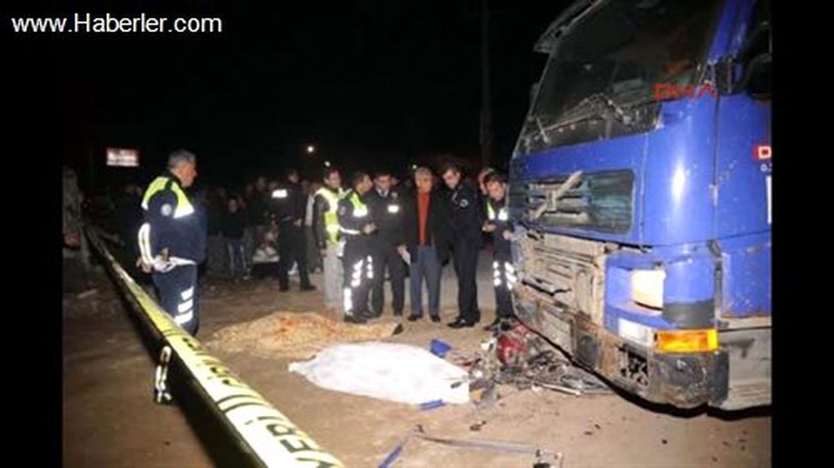 Beton Mikseriyle Motosiklet Çarpıştı: 2 Ölü