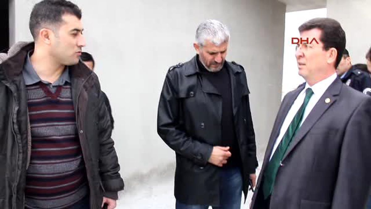 Çatıda İntihara Kalkıştı